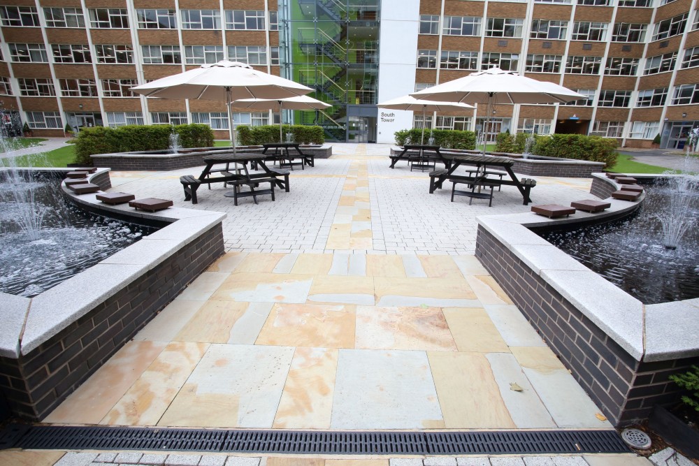 GftK‘s innovative durable repointing of unbound ‘flexible’ paving ...
