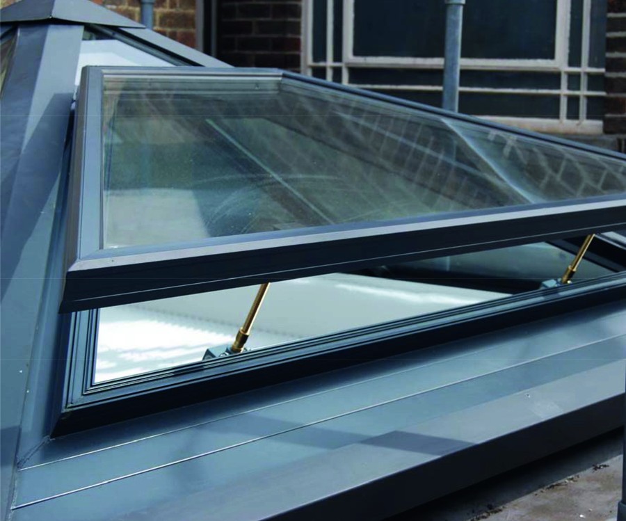 HOWELLS LAUNCHES NEW GLASS RAFTER ROOFLIGHT Building Specification