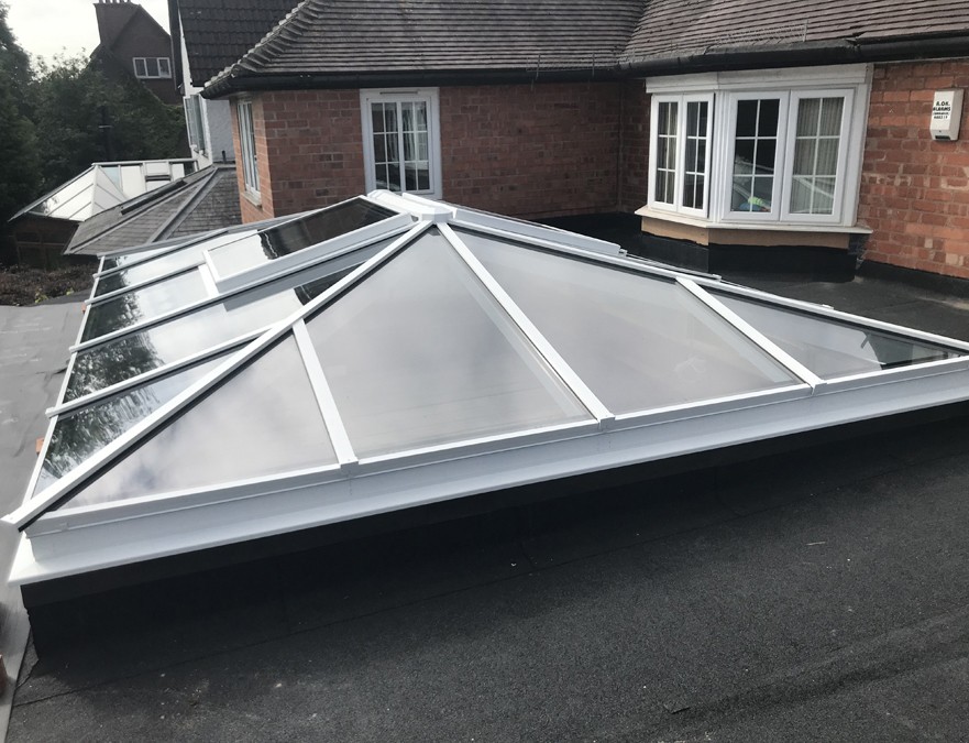 HOWELLS LAUNCHES NEW GLASS RAFTER ROOFLIGHT | Building Specification