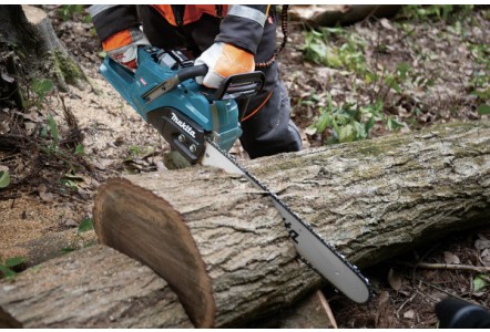 Makita Releases its New Cordless Chainsaw